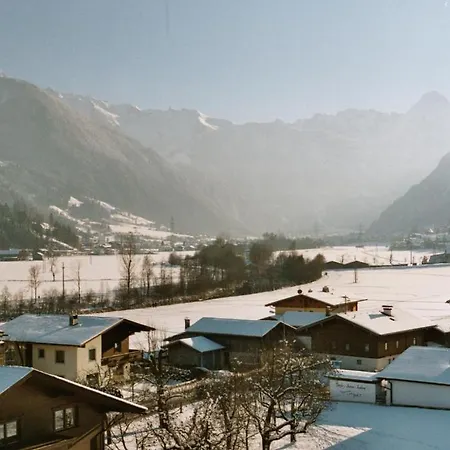 Ahorn Zillertal * Hippach